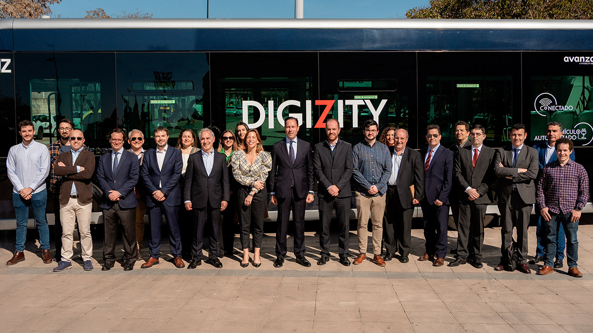 Zaragoza, laboratorio de pruebas para el desarrollo del autobús Irizar ie tram inteligente y conectado del proyecto Digizity