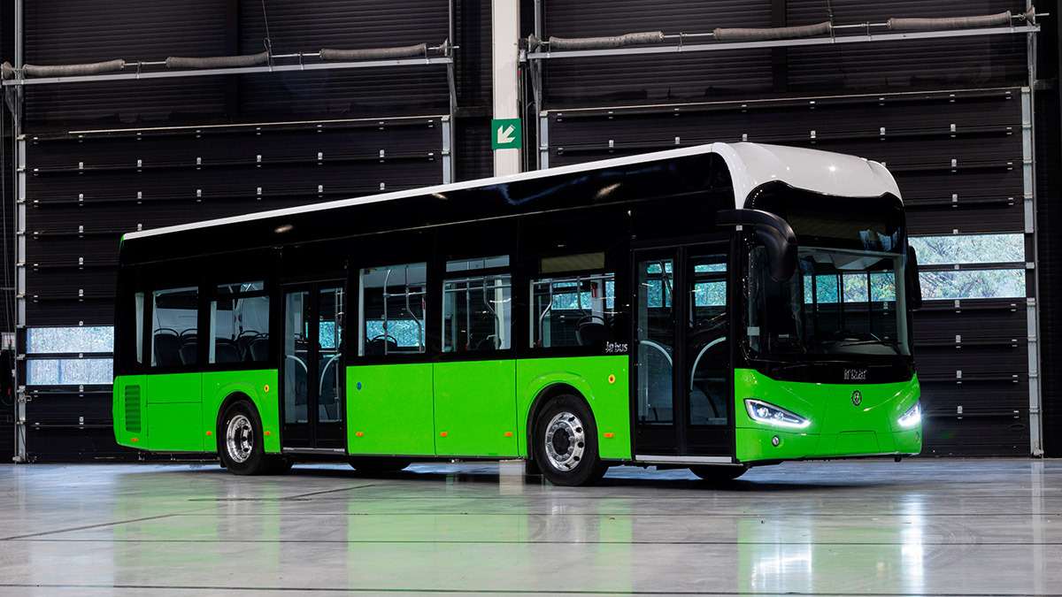 El Grupo Irizar sigue expandiéndose en Portugal y suministrará 43 autobuses y autocares al municipio de Guimarães