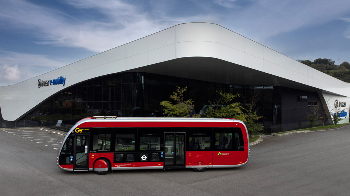 In London wird die erste Stadtbuslinie mit ultraschneller Zwischenladung von Irizar e-mobility elektrifiziert
