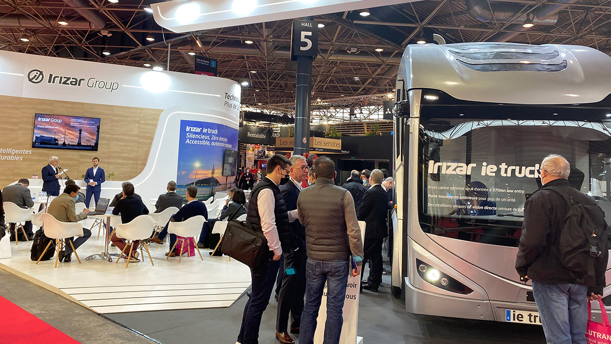 The Irizar Group presents its innovative electric truck at the Solutrans international trade fair
