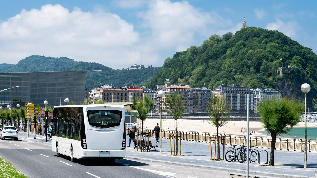 Bulgaria, Irizarren zero igorpeneko 44 autobusen helmuga