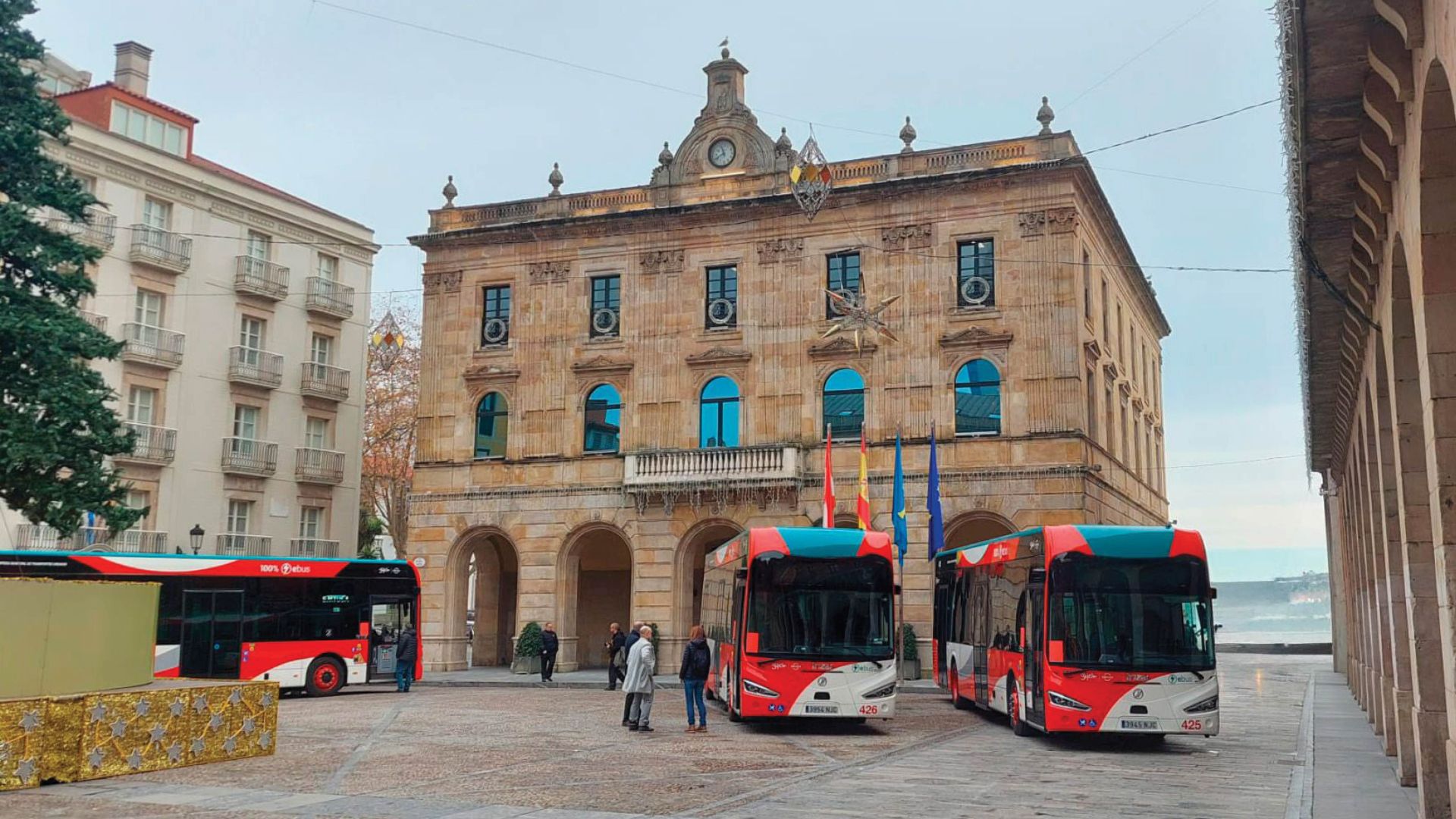 Irizar e-mobility presents its new buses in Gijón